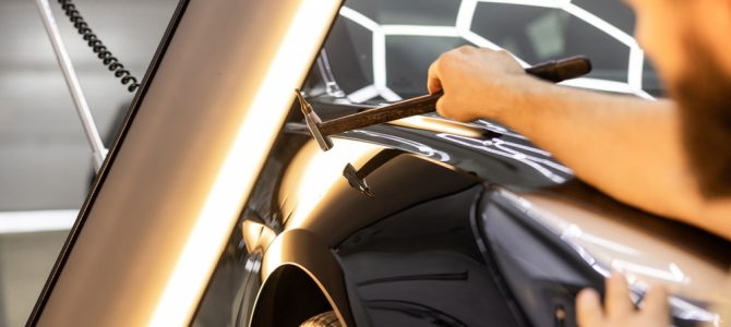 Hur du kan välja rätt skadeverkstad för att återställa din bil efter en olycka